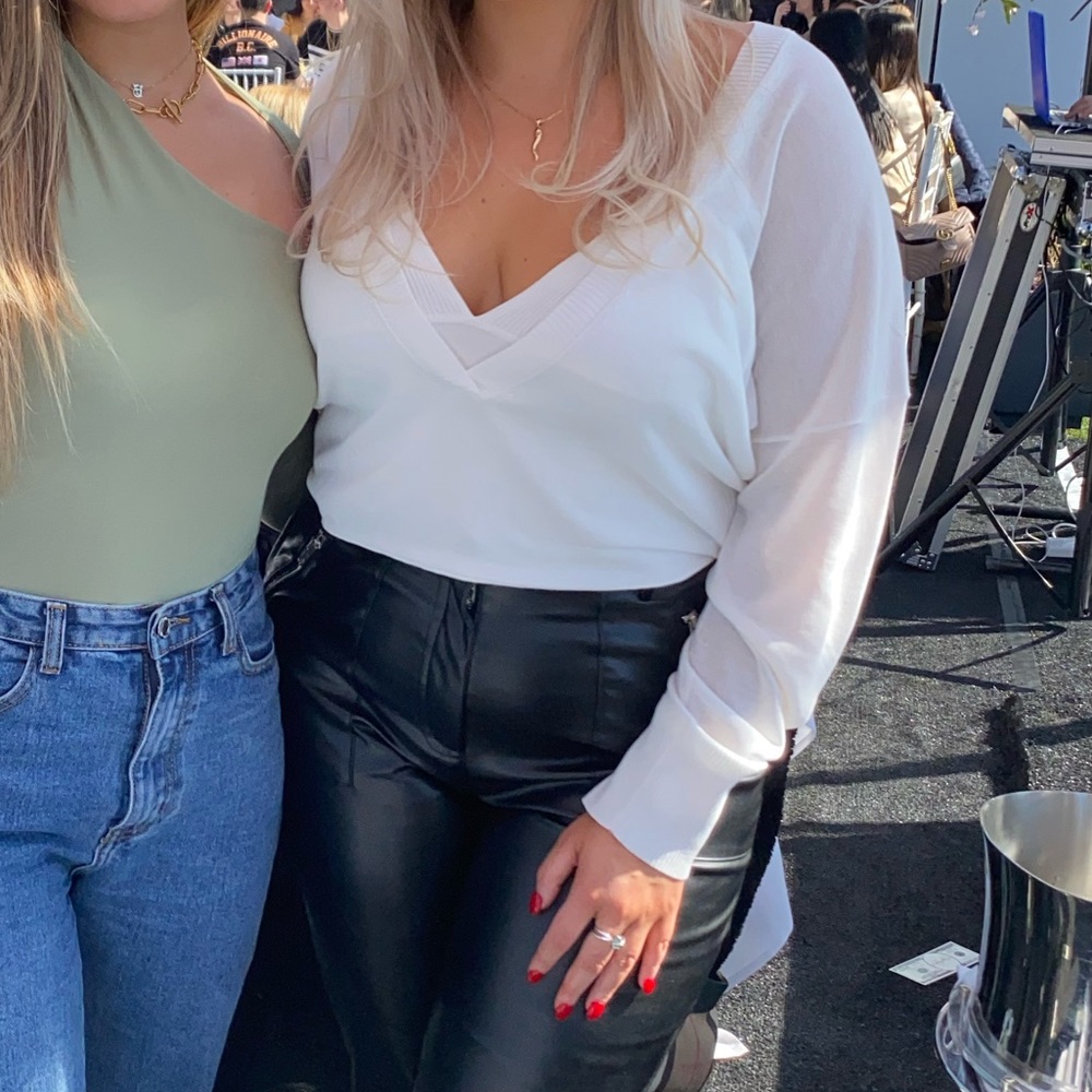 WHITE TOP WORE ONCE